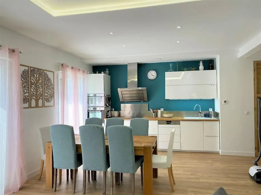 Villa Maison Avec Piscine Et Parking A 1,3Km Des Plages à Cagnes-sur-Mer